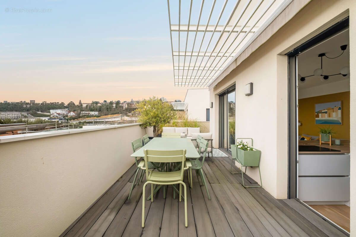 Appartement à LYON-9E