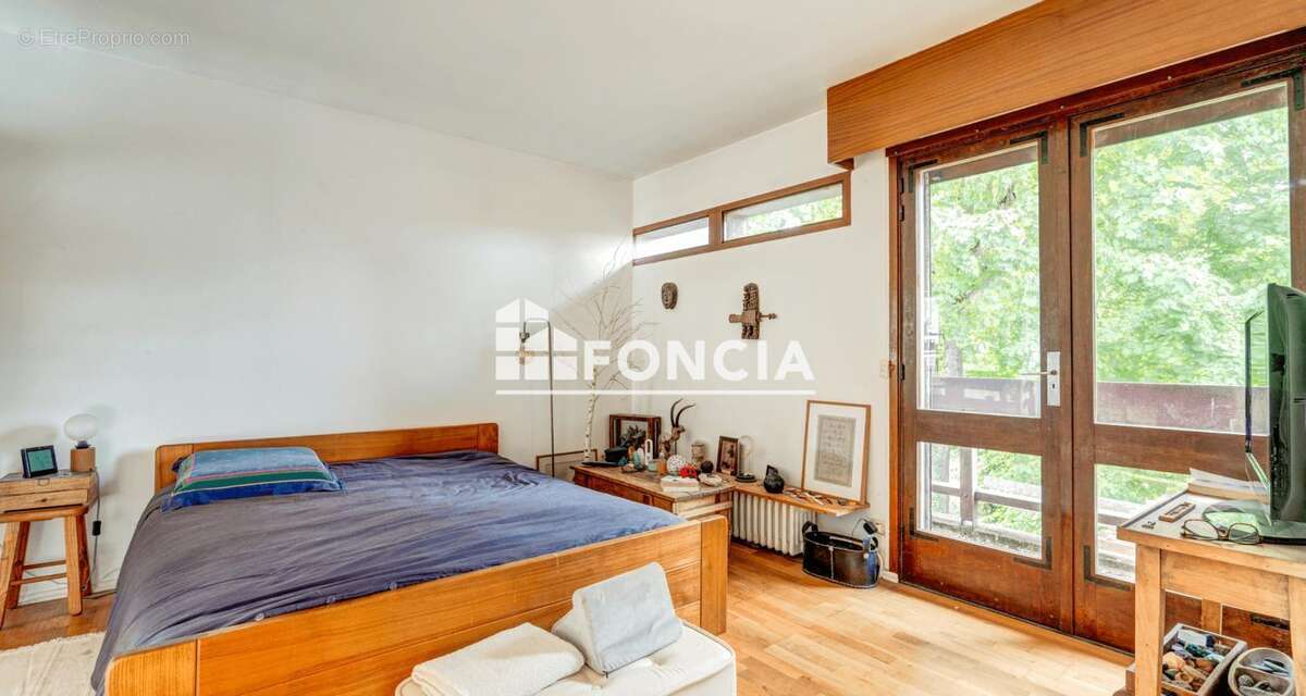 Maison à L&#039;ETANG-LA-VILLE