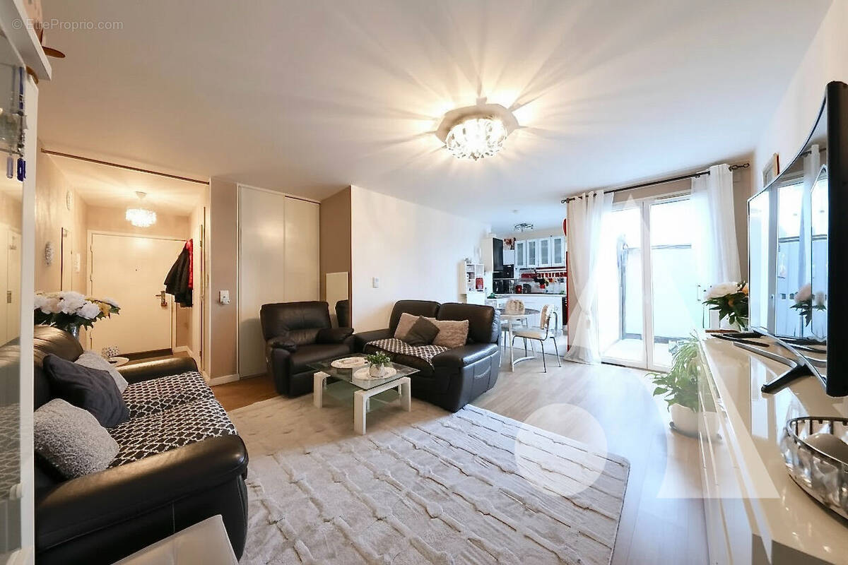 Appartement à CORBEIL-ESSONNES
