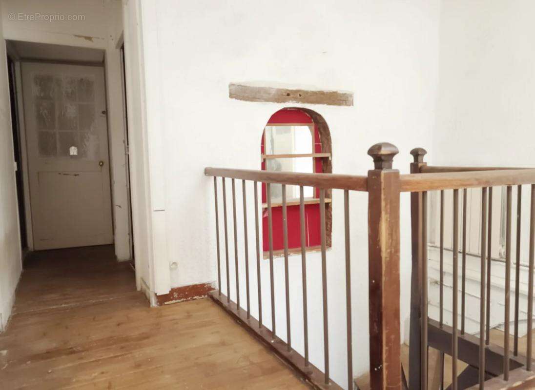 Maison à VILLENEUVE-SUR-BELLOT