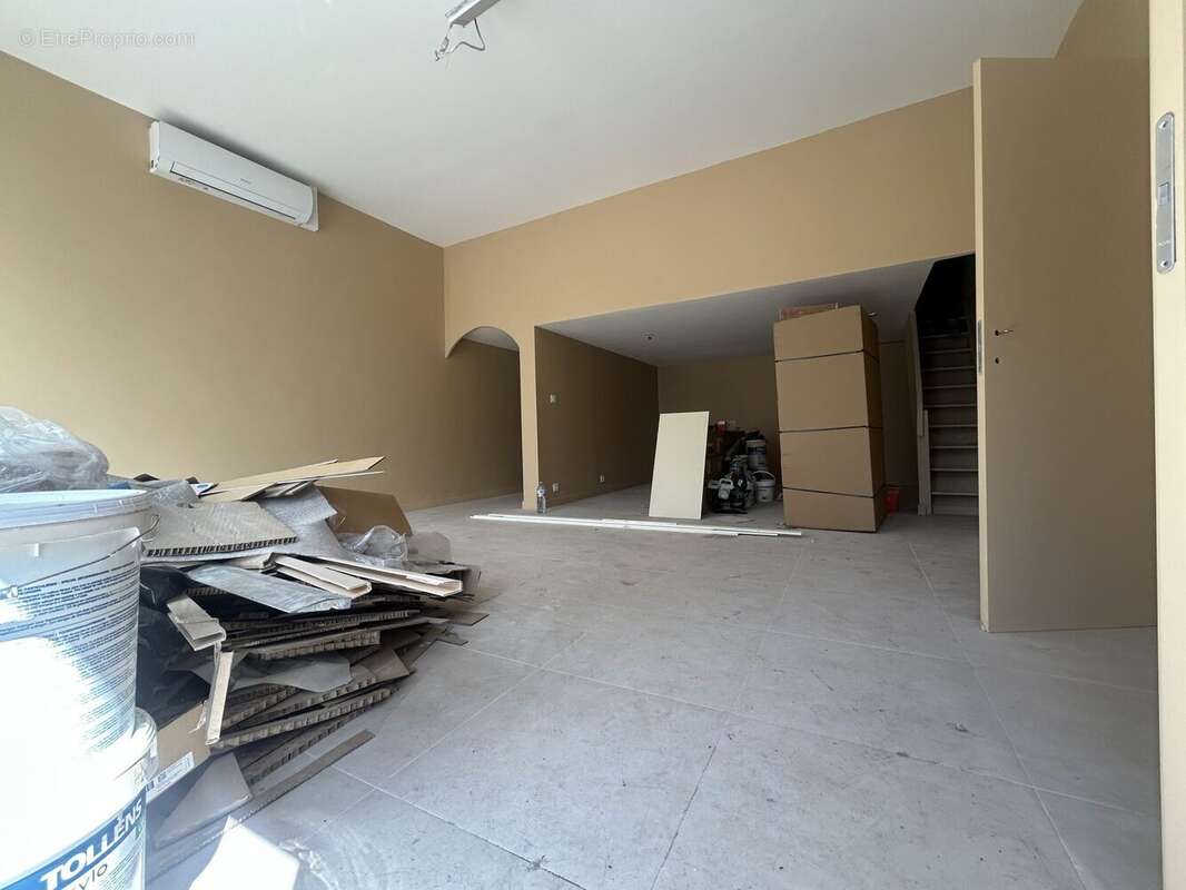 Commerce à VILLEURBANNE