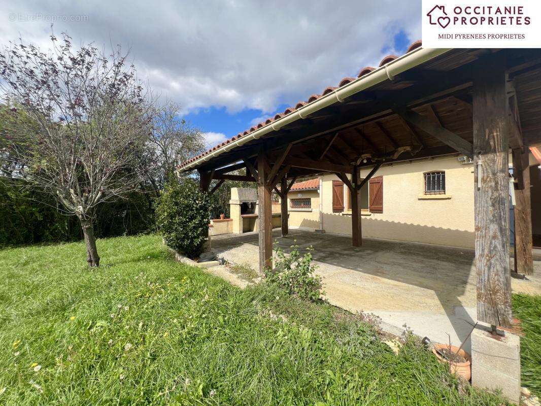 Maison à LES BORDES-SUR-ARIZE
