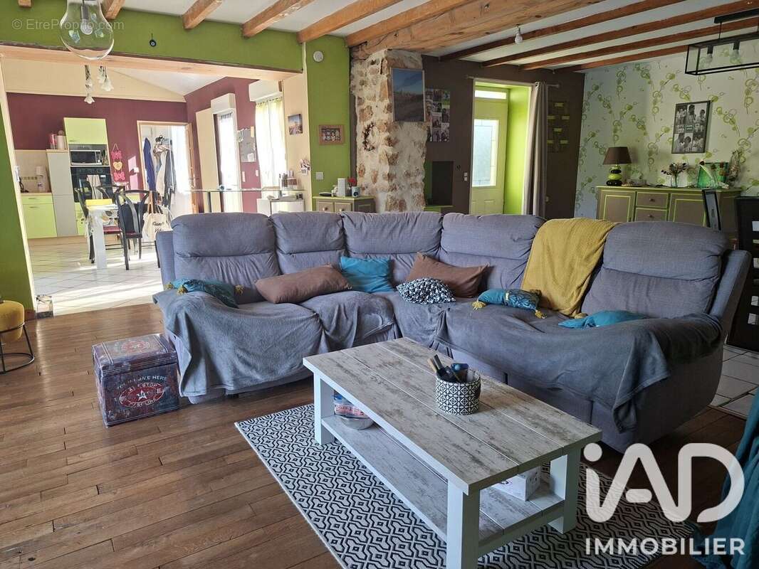 Photo 6 - Maison à VOUNEUIL-SOUS-BIARD