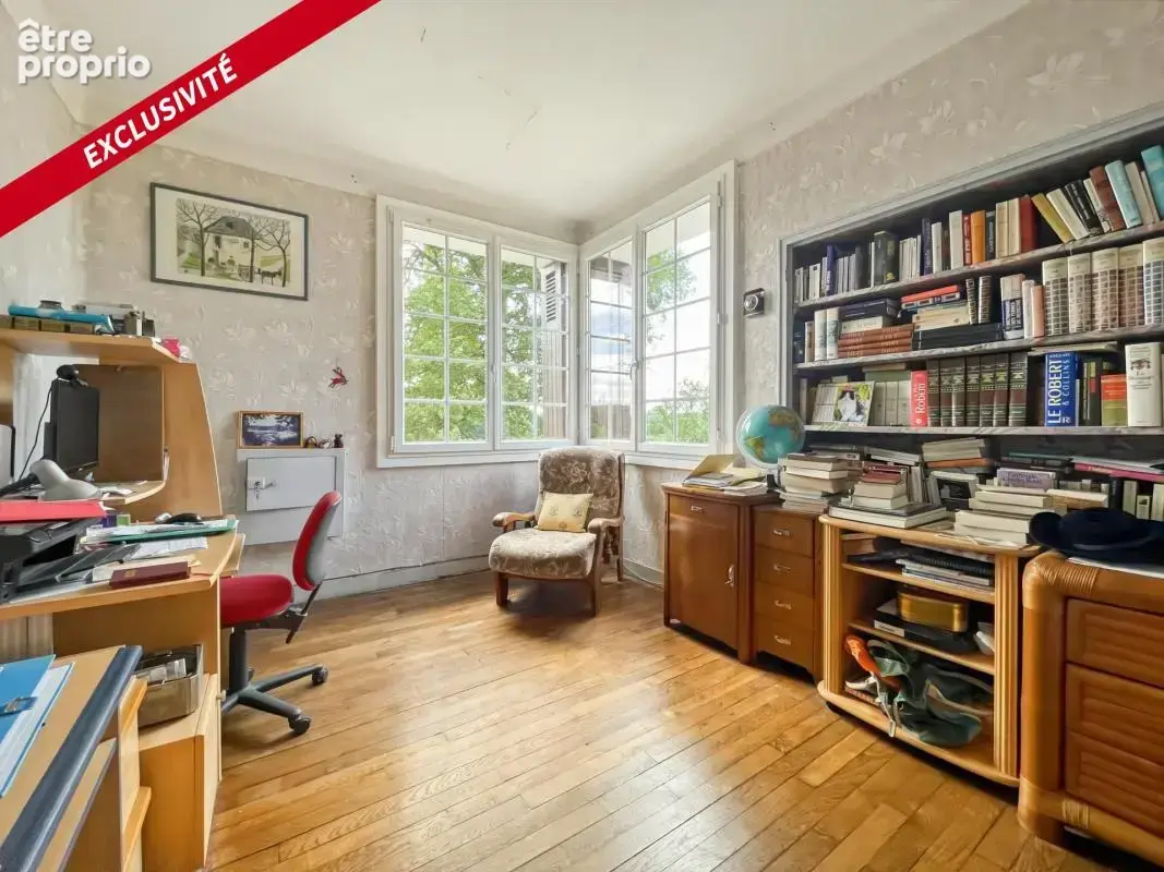 Maison bourgeoise en pierre de meulière - 300 m² - photo 3