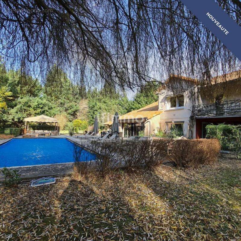 Maison à SAINT-GENEST-D&#039;AMBIERE