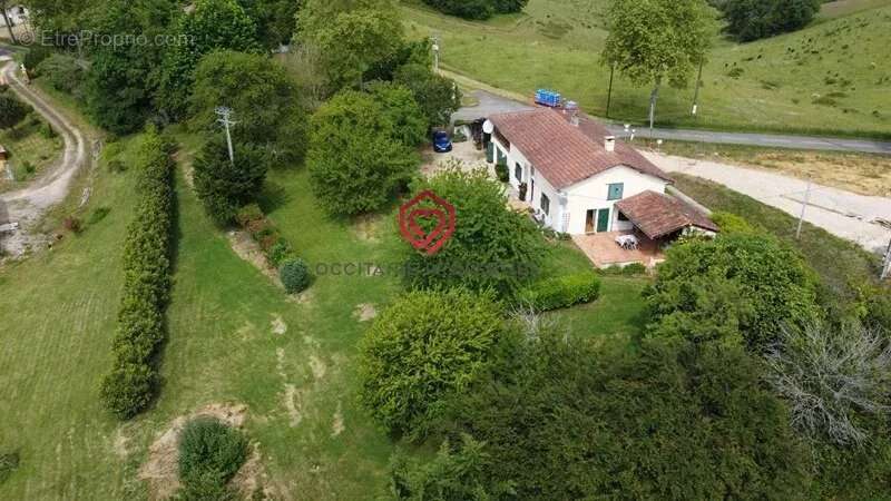 Maison lumineuse face aux Pyrénées - photo 2