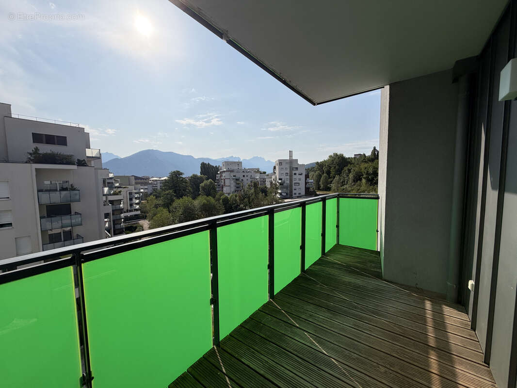 T3 quartier des passerelles - 6e étage vue dégagée sur les montagnes - photo 4