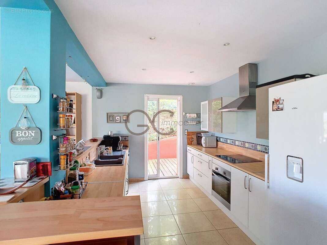 Maison à SAINT-CHINIAN