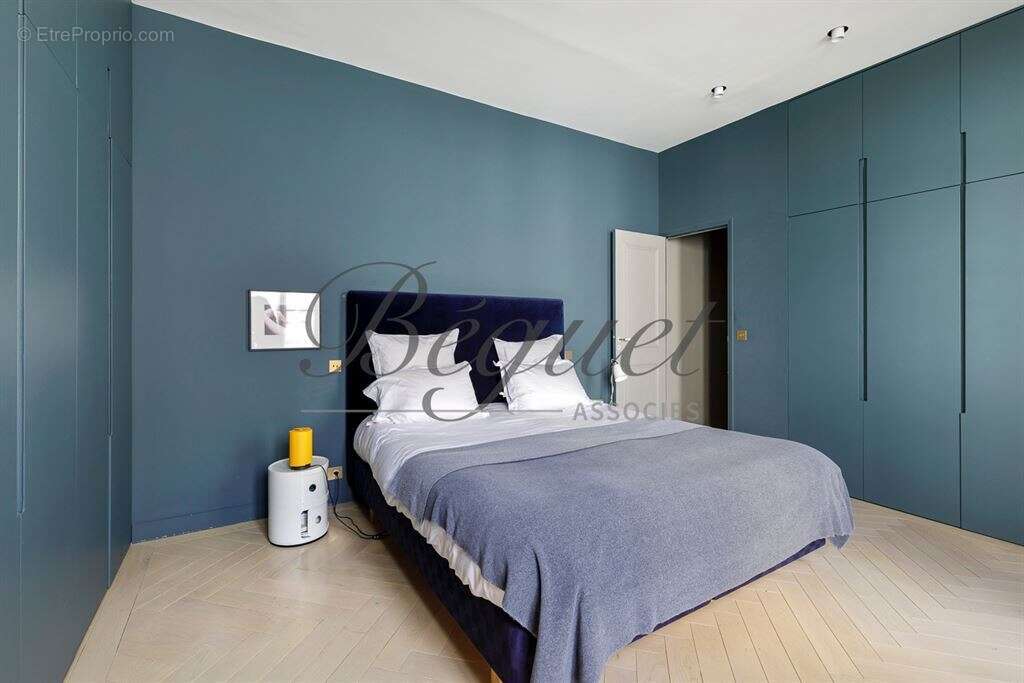 Appartement à PARIS-9E