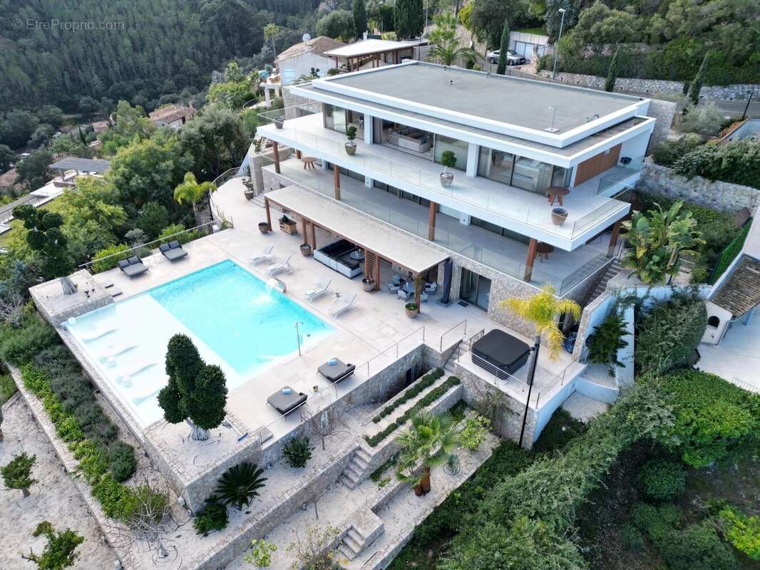 Maison à THEOULE-SUR-MER