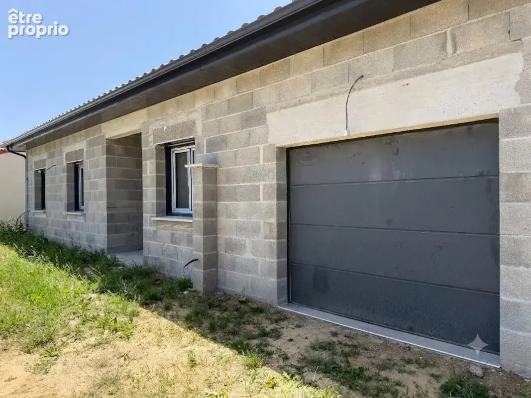 Maison à SABLONS