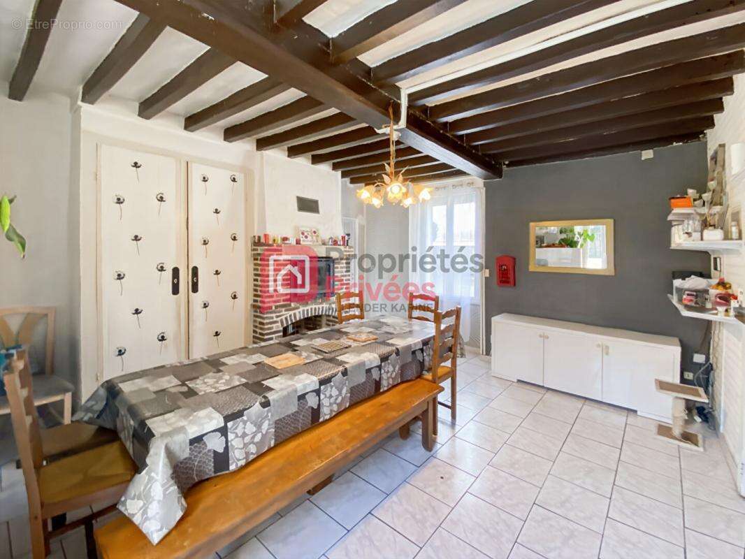Maison à VILLENEUVE-L'ARCHEVEQUE