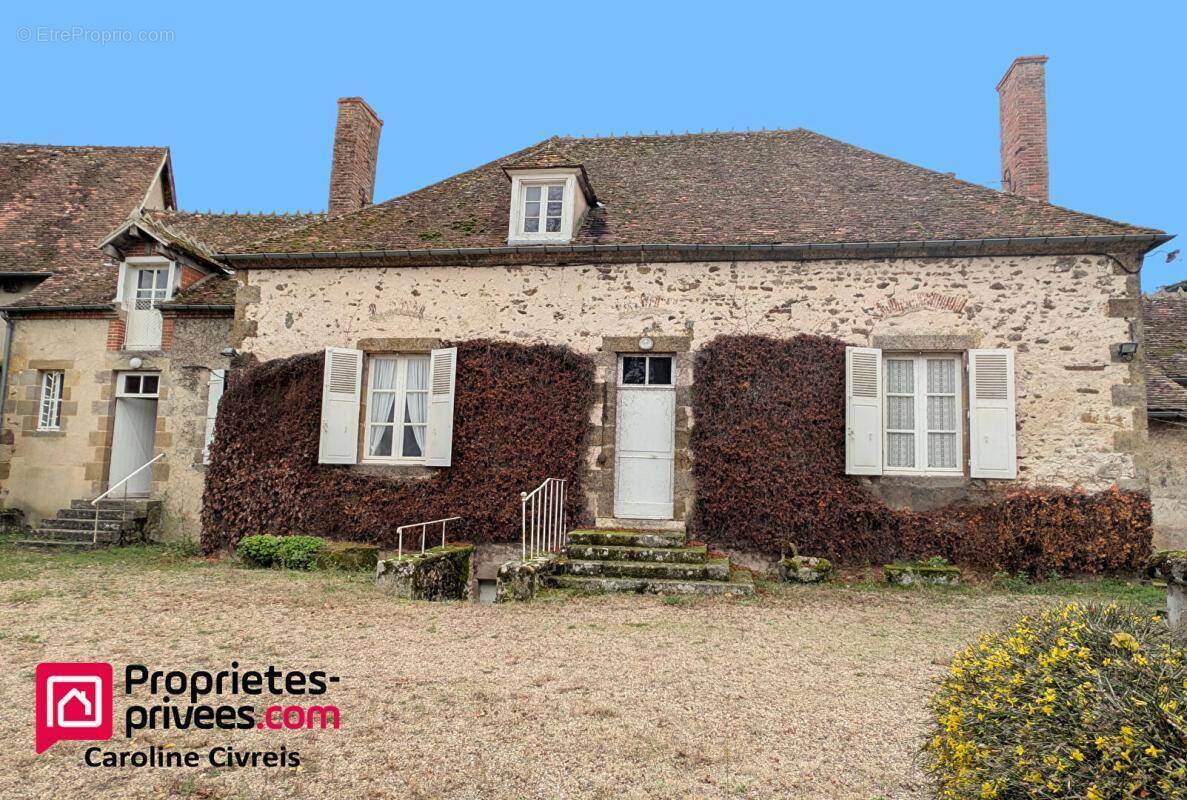 Maison à THENEUILLE