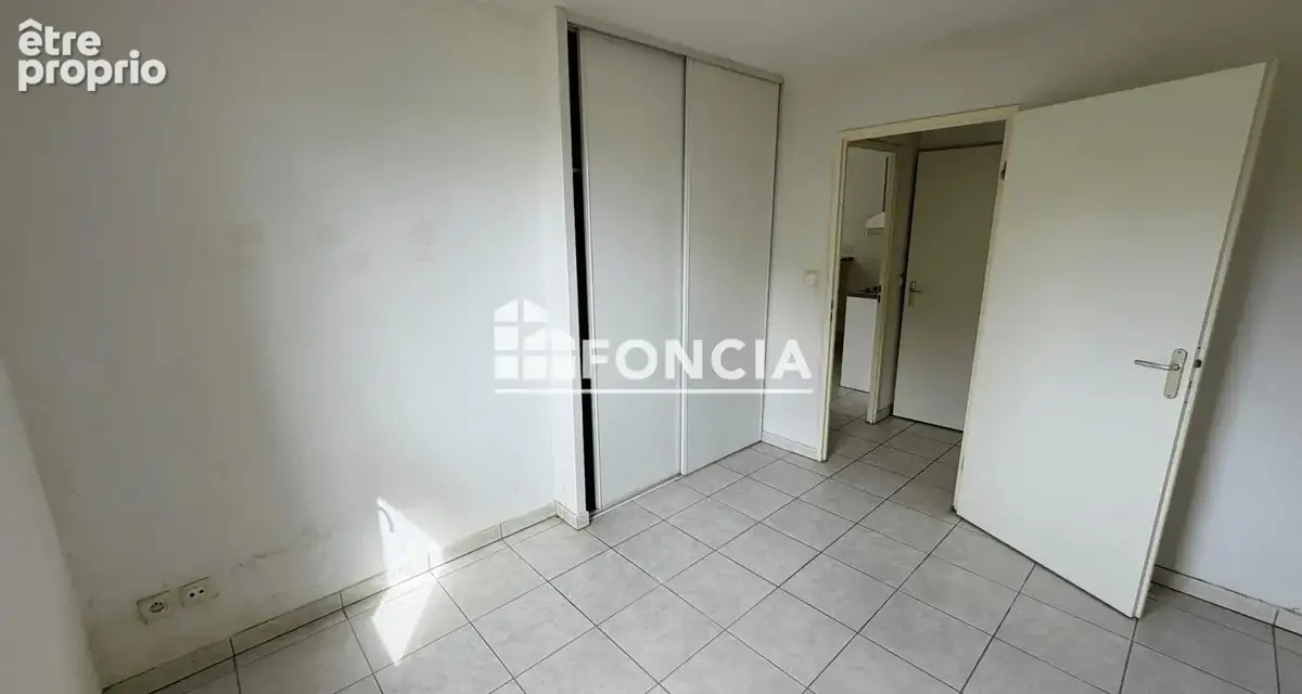 T2 de 37m2 avec balcon parking vendu libre d'occupation - photo 6