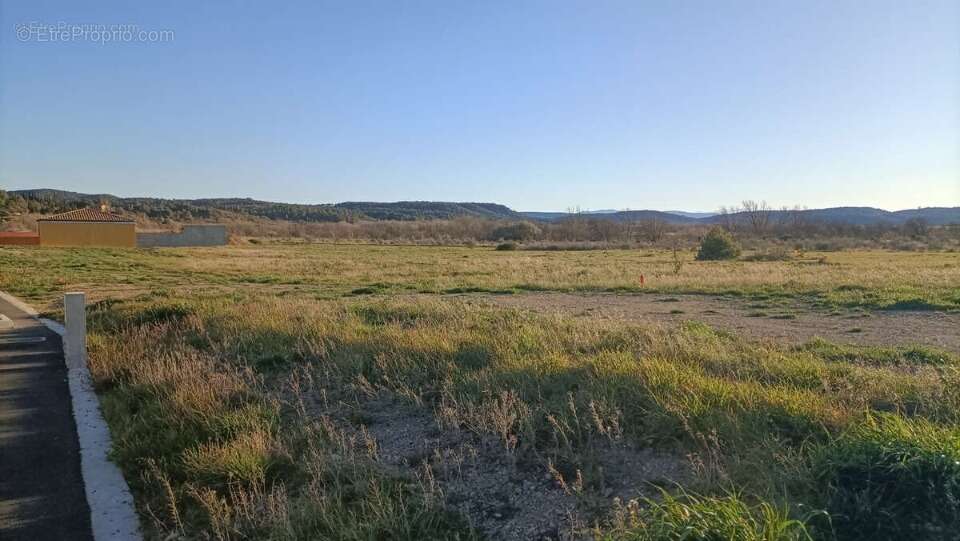 Terrain à FERRALS-LES-CORBIERES
