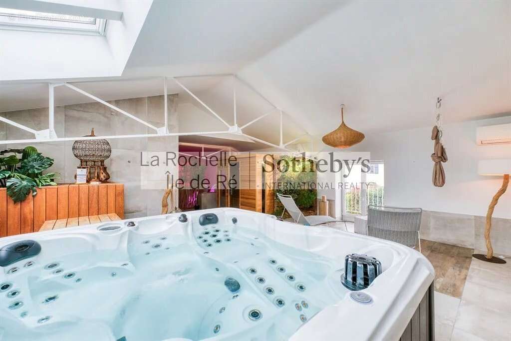 Maison à AIGREFEUILLE-D&#039;AUNIS