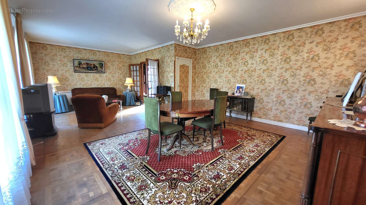 Maison à SAINT-ANDRE-DE-CUBZAC