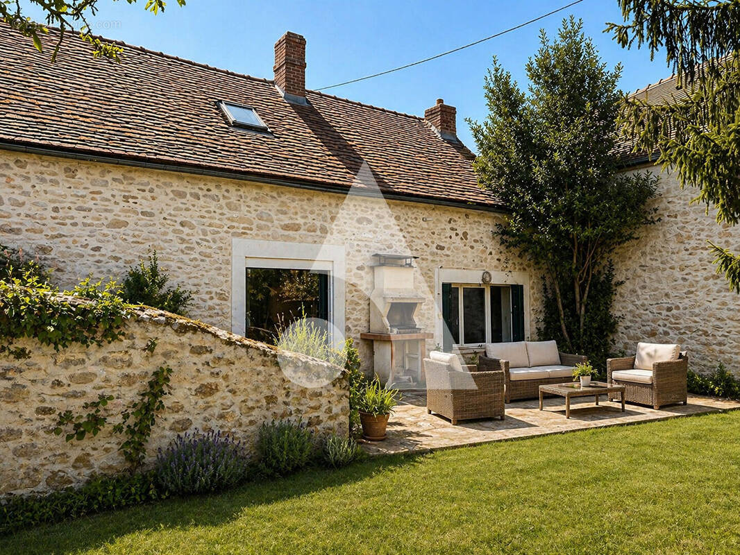 Maison à CHEPTAINVILLE