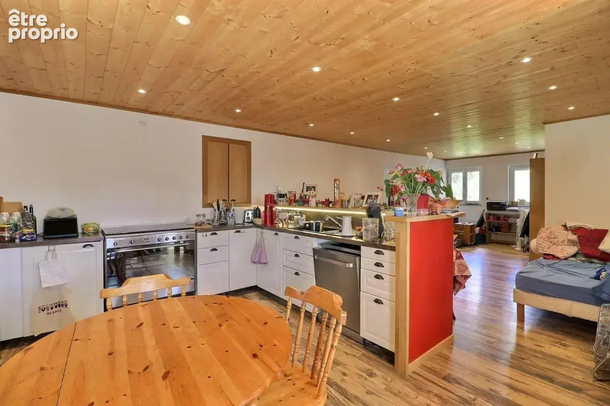 Ensemble immobilier avec 7 logements, bar et salle de réception (73240) - photo 10