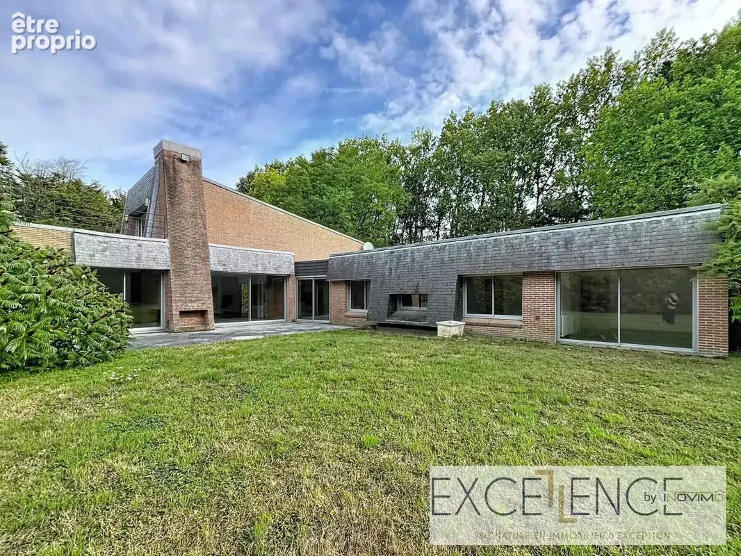 Maison 21 pièces 332 m² à vendre à Saint-Pierre-Brouck (59630) - photo 2