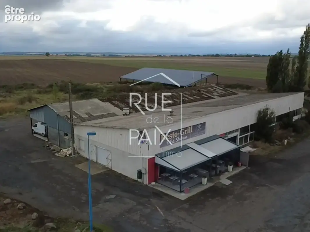 Ensemble immobilier avec diverses bâtiments 1 150 m² + Hangar 700 m² - photo 8