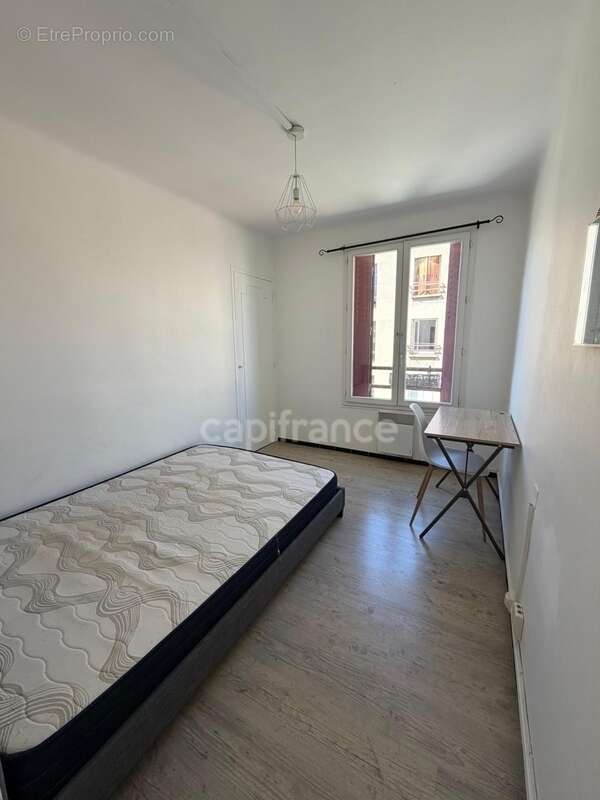 Appartement à MARSEILLE-5E