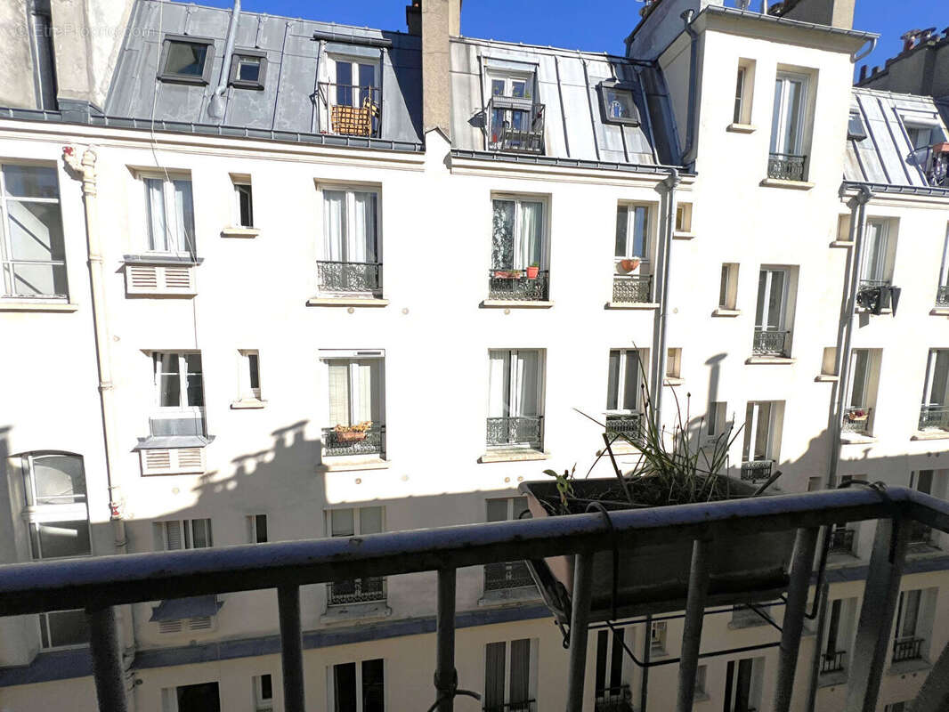 Appartement à PARIS-11E