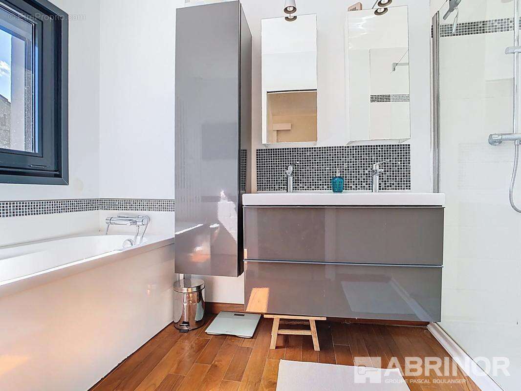 Maison à VILLENEUVE-D'ASCQ