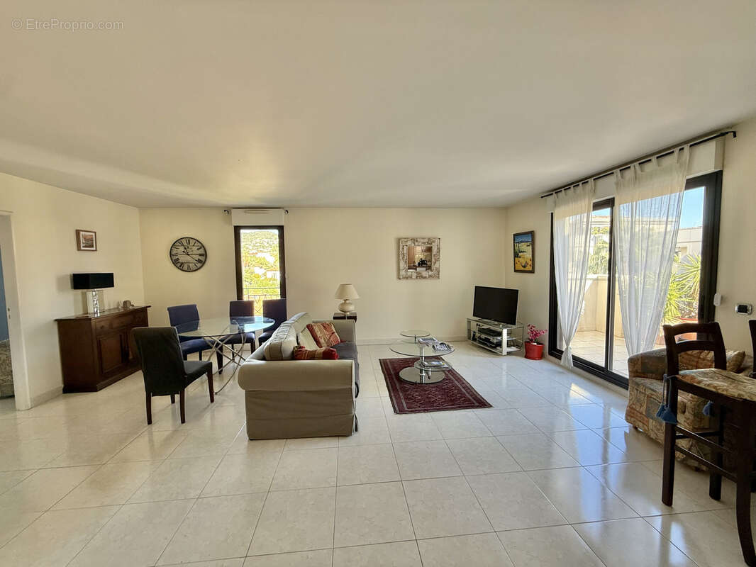 Appartement à HYERES