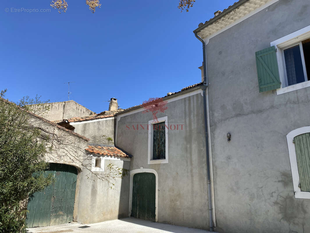 Maison à MONTPEYROUX