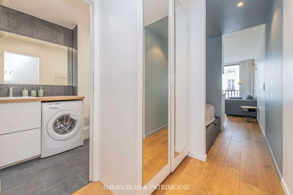 Appartement à PARIS-17E