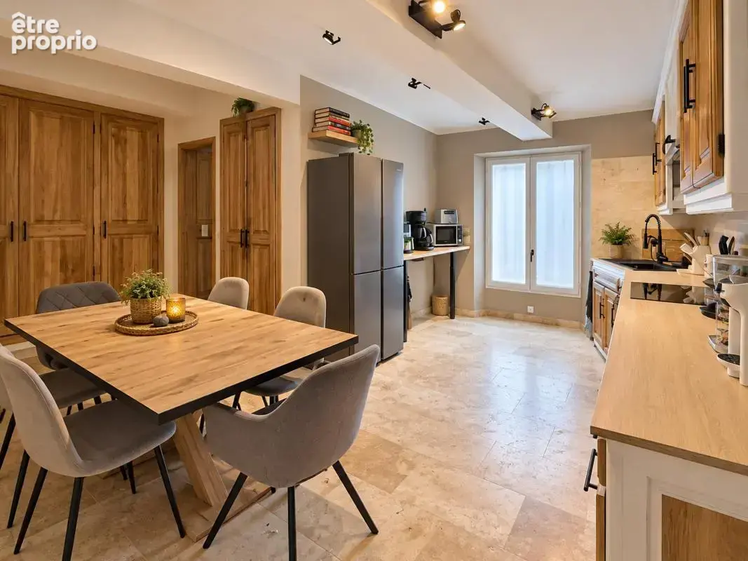 Maison 5 pièces 136 m² à vendre à Vins-Sur-Caramy (83170) - photo 1