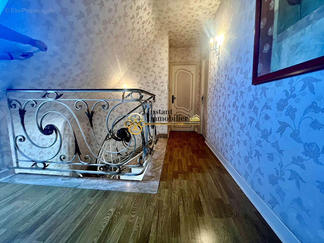 Maison en pierre Saint Pol De Leon 7 pièce(s) - photo 13