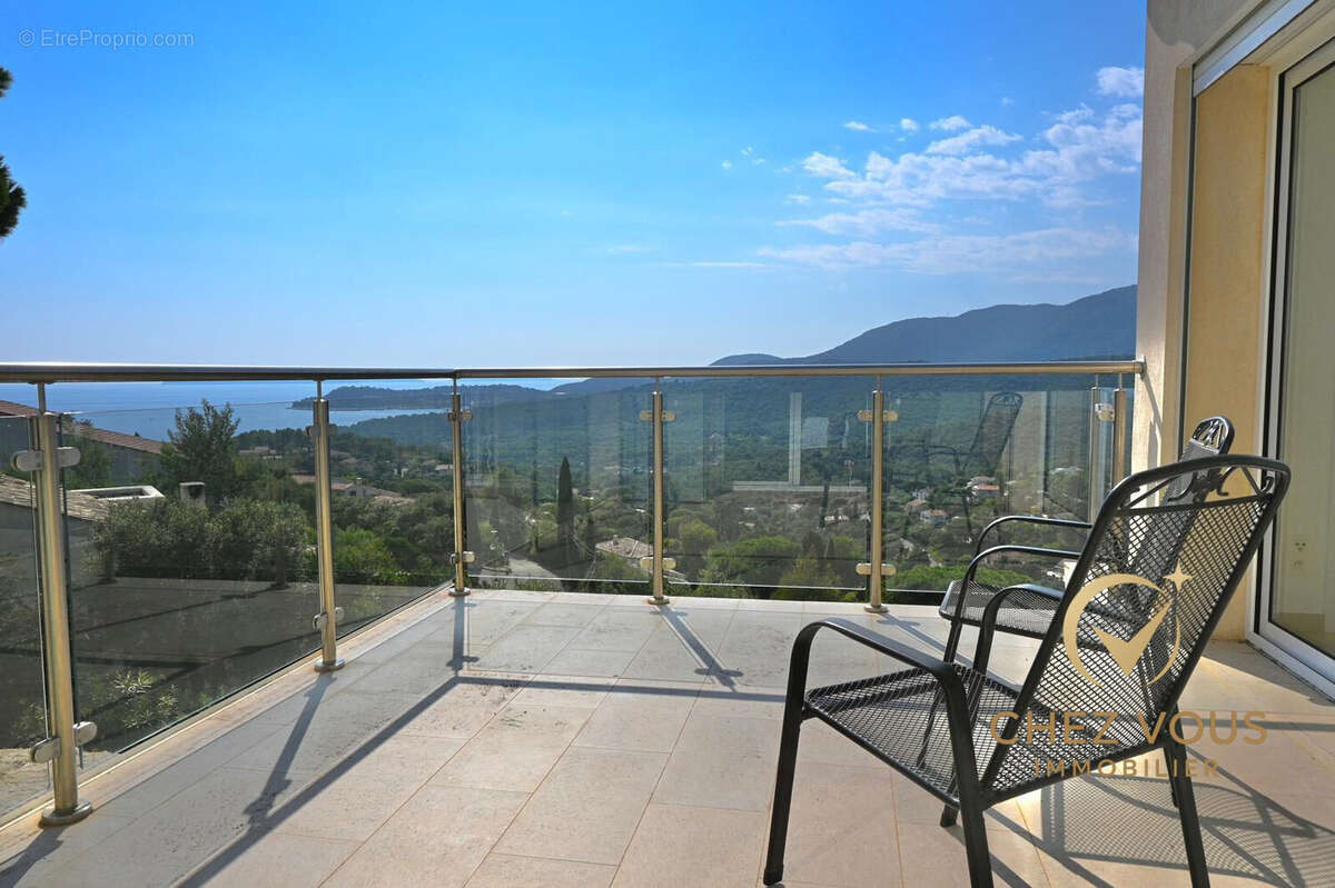 TERRASSE CHAMBRE 1