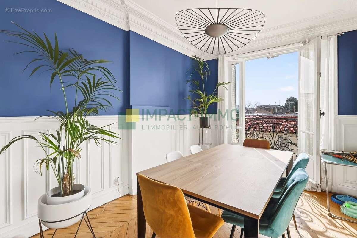 Appartement à COLOMBES