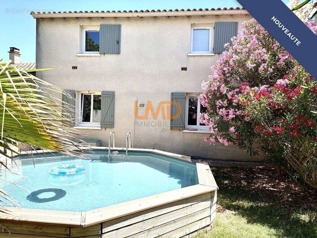 Maison à MILHAUD