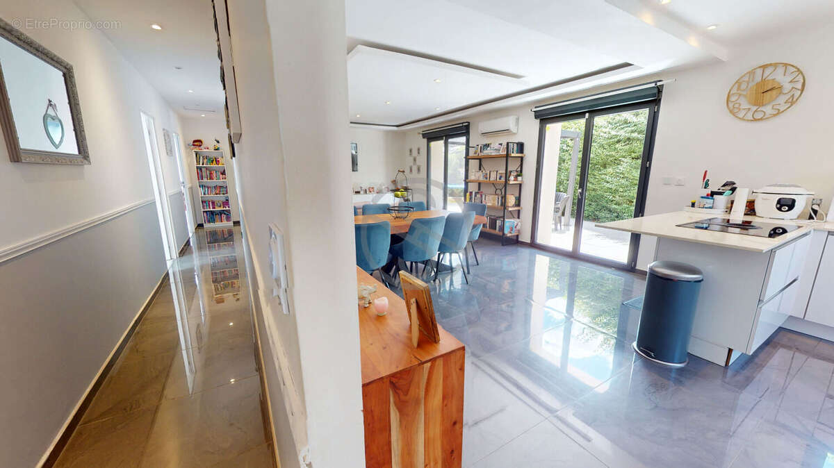 Maison à CHAMPIER