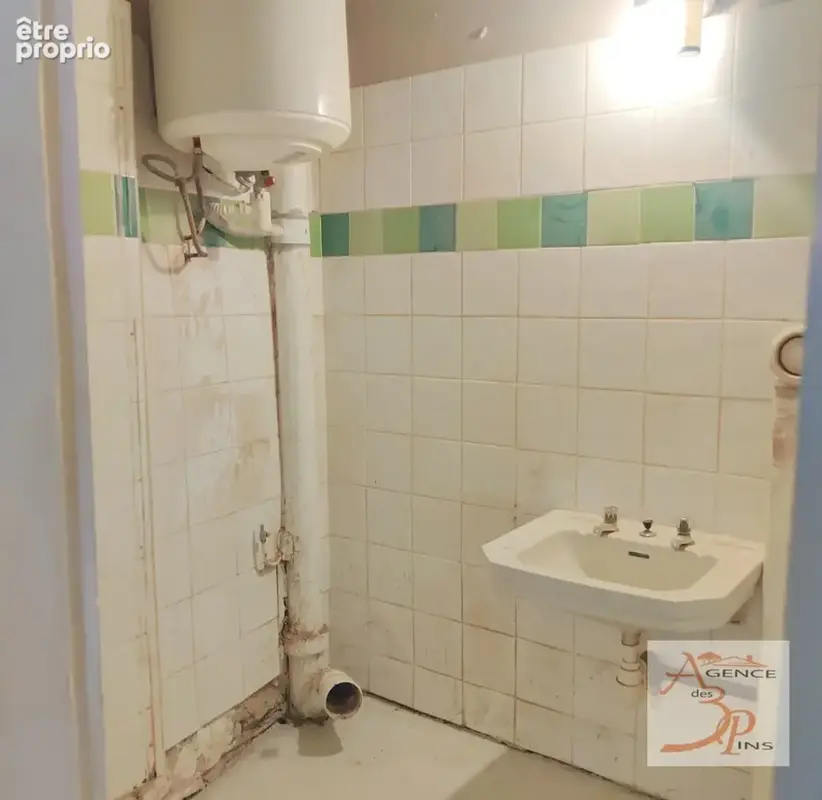 Appartement 1 pièce 33 m² à vendre à Collobrieres (83610) - photo 4