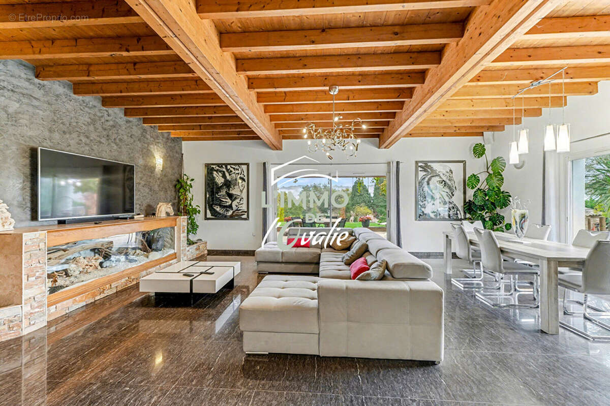 Maison Lagraulet Saint Nicolas 4 pièce(s) 170 m2 avec  garage et dépendances - photo 6