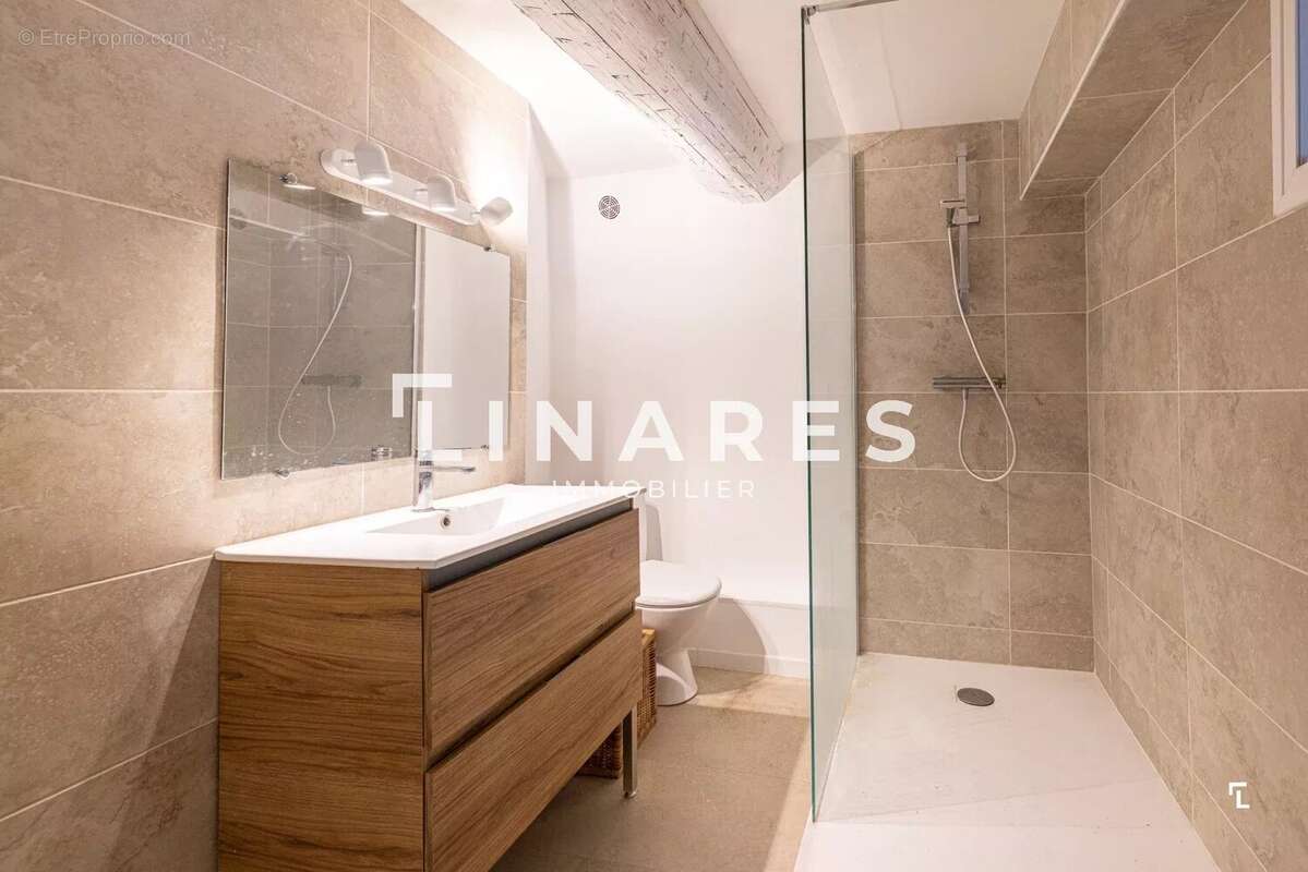 RACINE - Appartement T3 de 80m²  - 2 caves - 13004 Cinq Avenues - photo 6