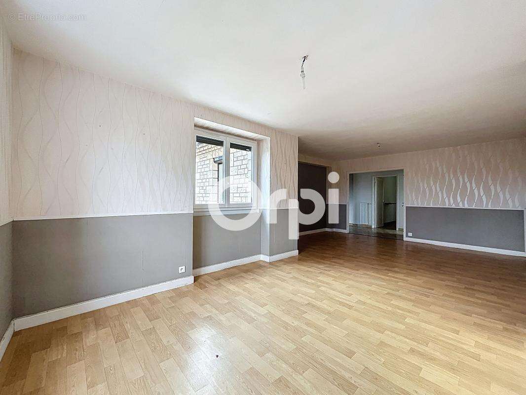 Appartement à BRIVE-LA-GAILLARDE