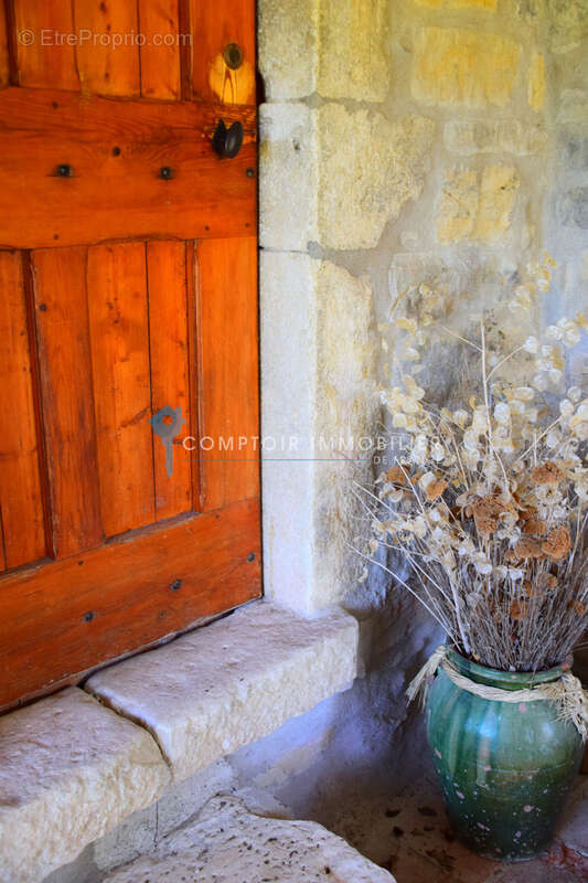 Maison à GROSPIERRES