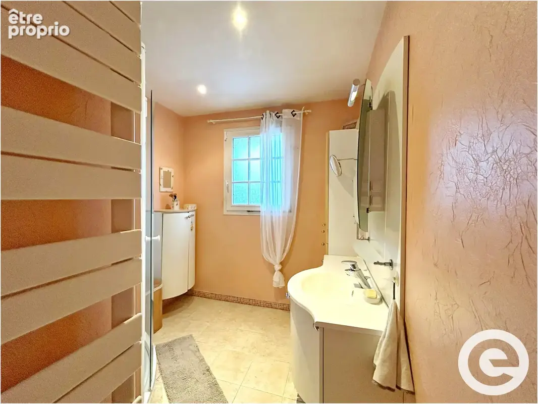Maison familiale 5 pièces - 112.63m2   1977   Saint Martin-du-Tertre - photo 13