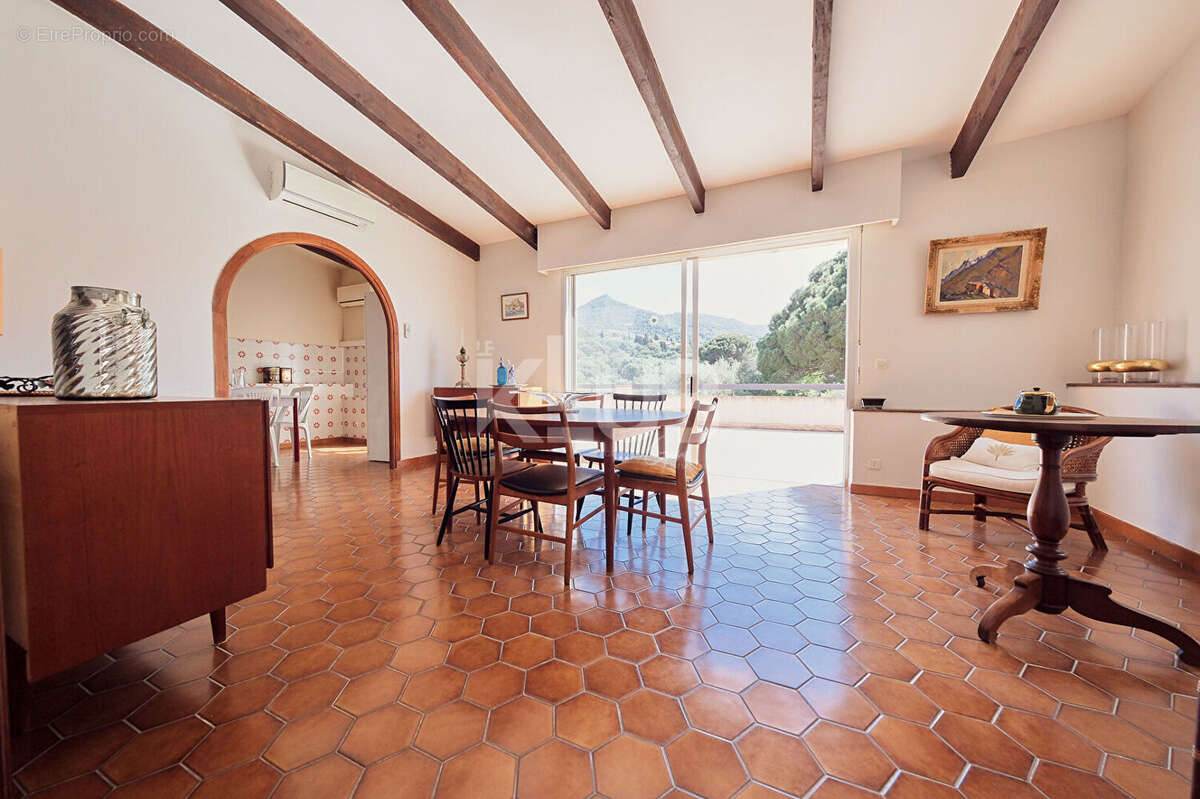 Appartement à L'ILE-ROUSSE