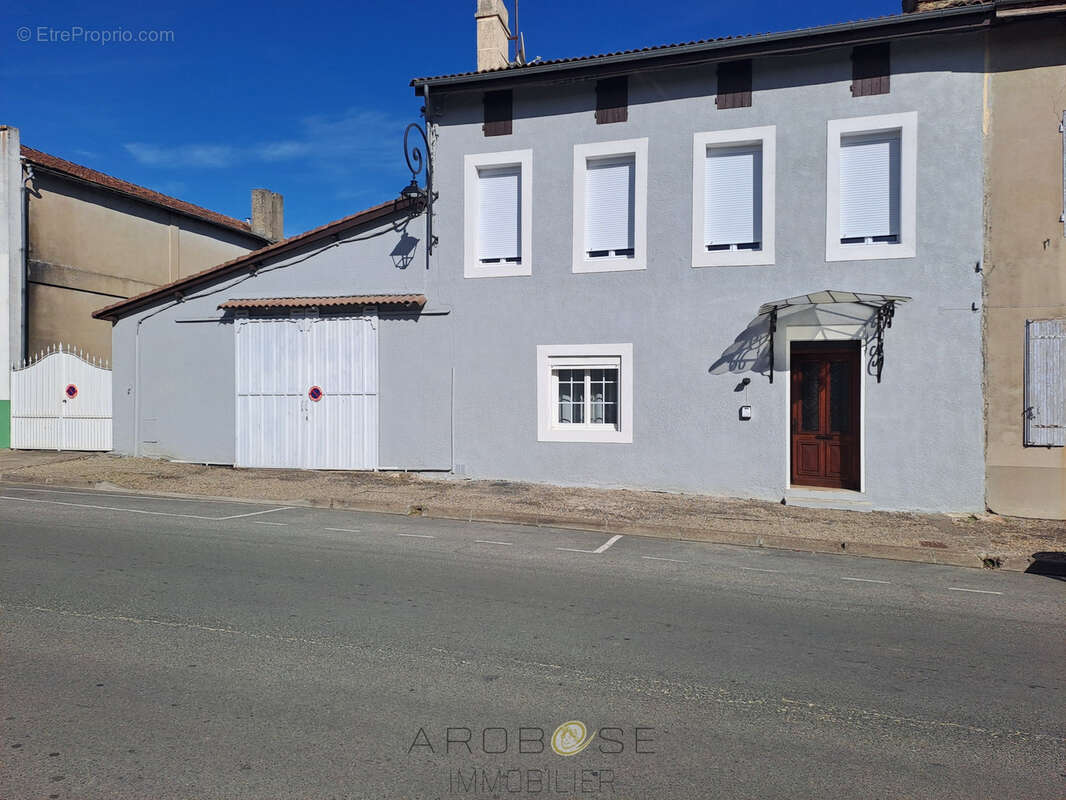 Maison à DAMAZAN