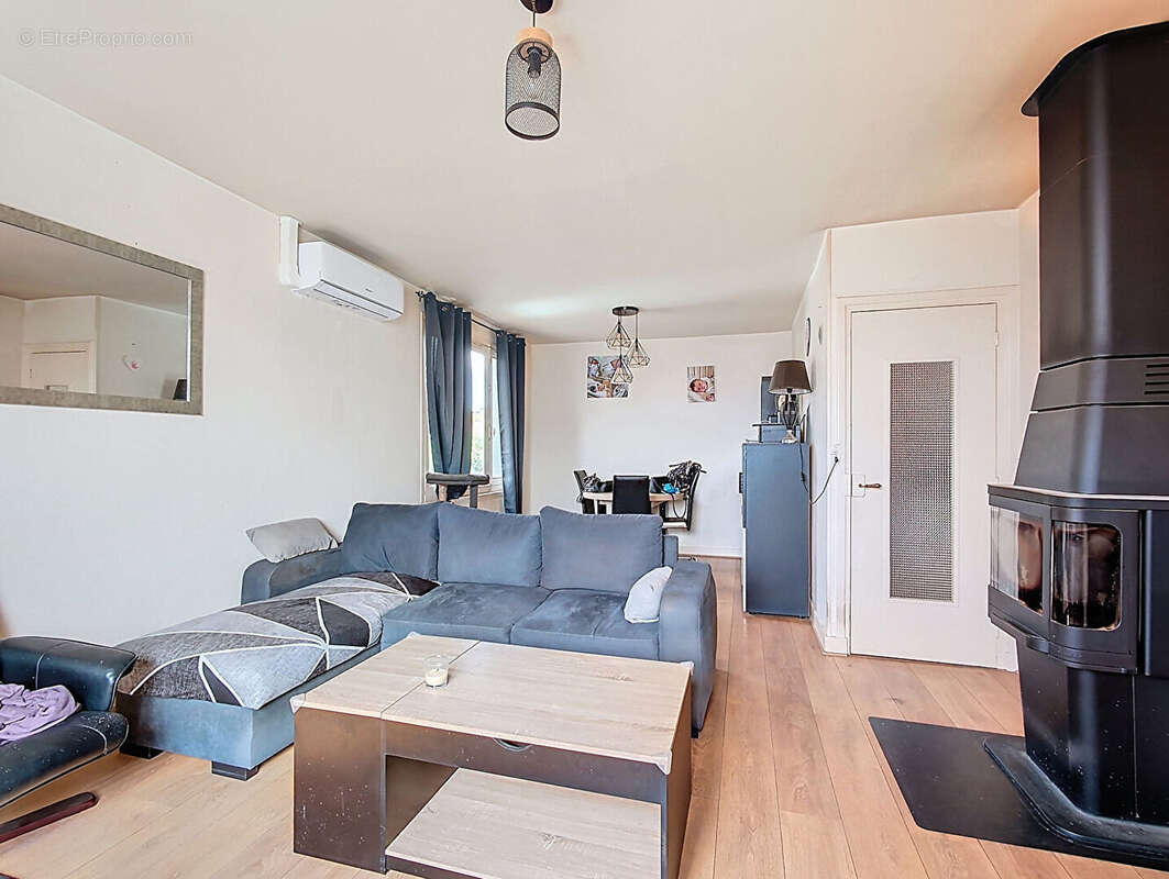 Maison à BELLEVILLE