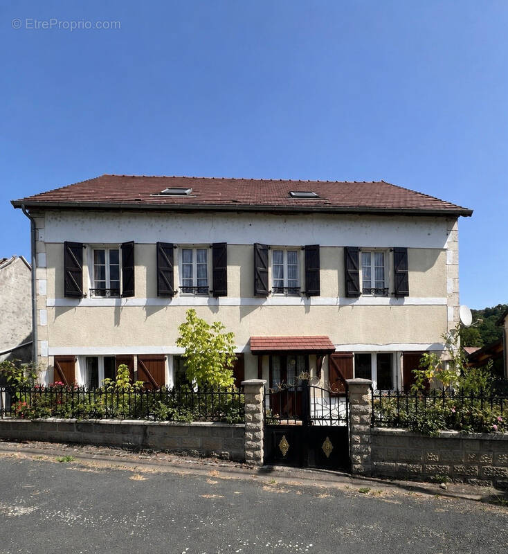 Maison à TURENNE
