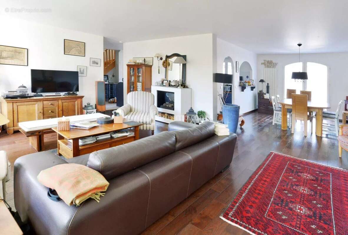 Maison à LE PERREUX-SUR-MARNE