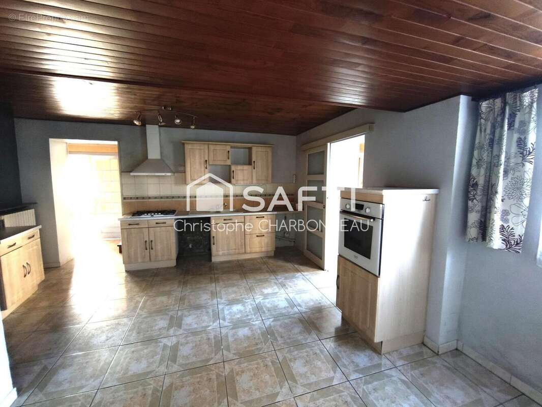 Photo 2 - Maison à LA BOUSSAC