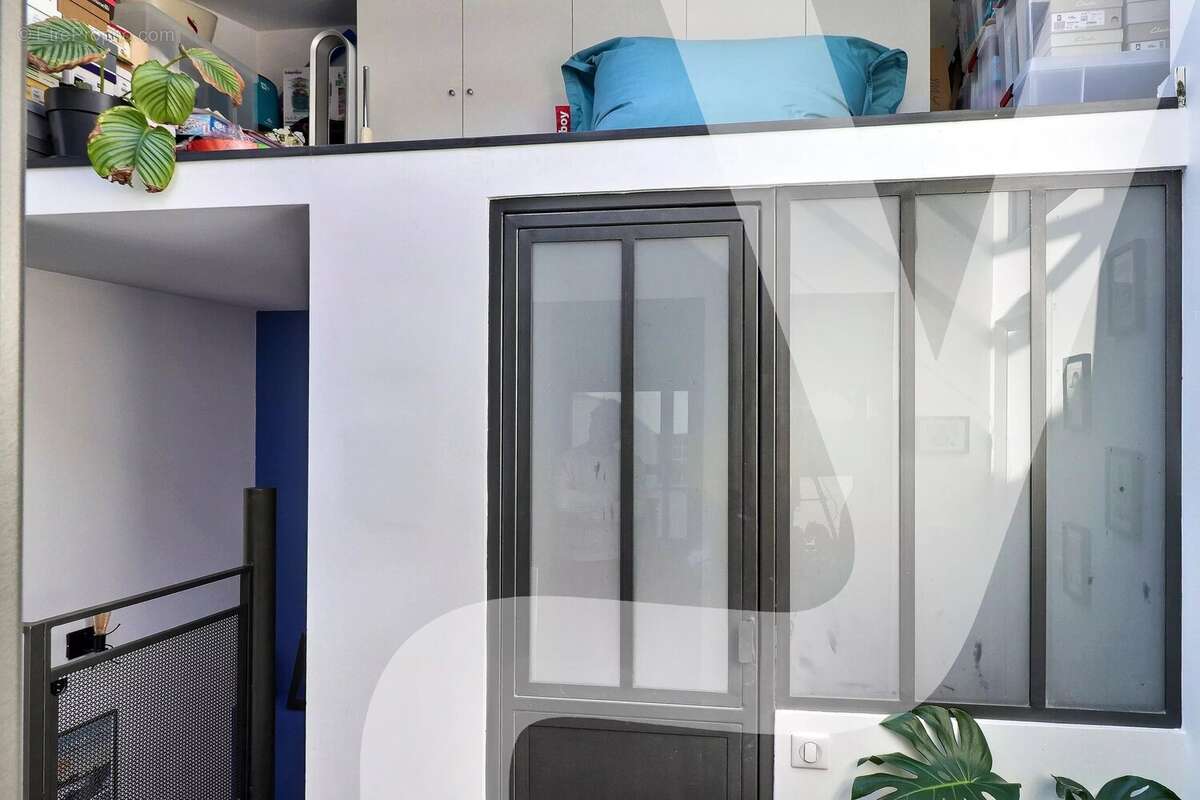 Bas - Montreuil - Appartement style maison 3 pièces - 2 chambres - photo 9